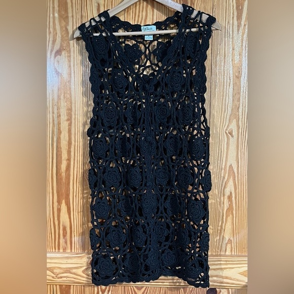 Black Hand Crocheted Rose Pattern Sleeveless Long Vest w/ Buttons Boho Festival - Picture 1 of 12